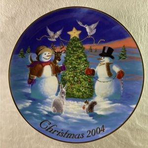 Avon Christmas Plate
TRIMMING THE TREE WITH FRIENDS